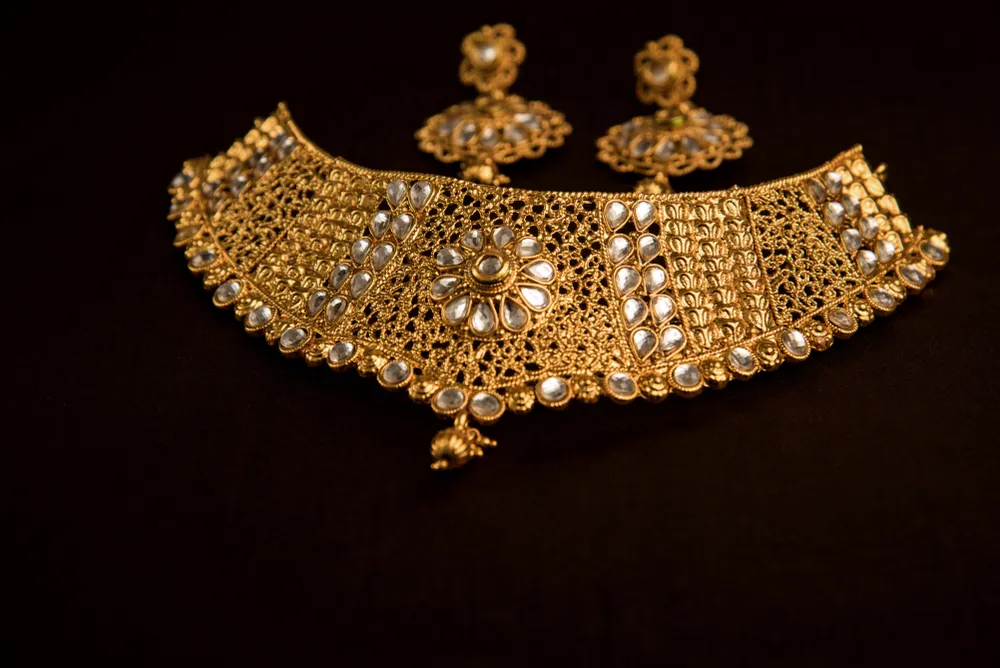 Building Your Classic Jewelry Collection