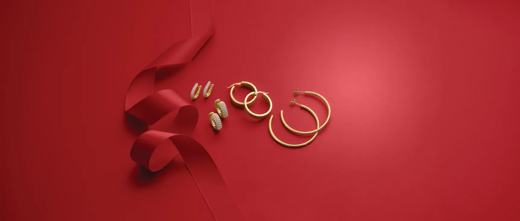 Elevate your look with our collection of classic and modern stud earrings. Find the perfect pair for any occasion and shop now! 