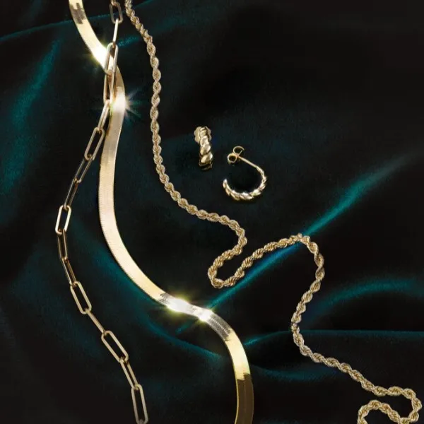 Discover our most popular jewelry pieces. Shop our best sellers for trendy and timeless designs to elevate your style