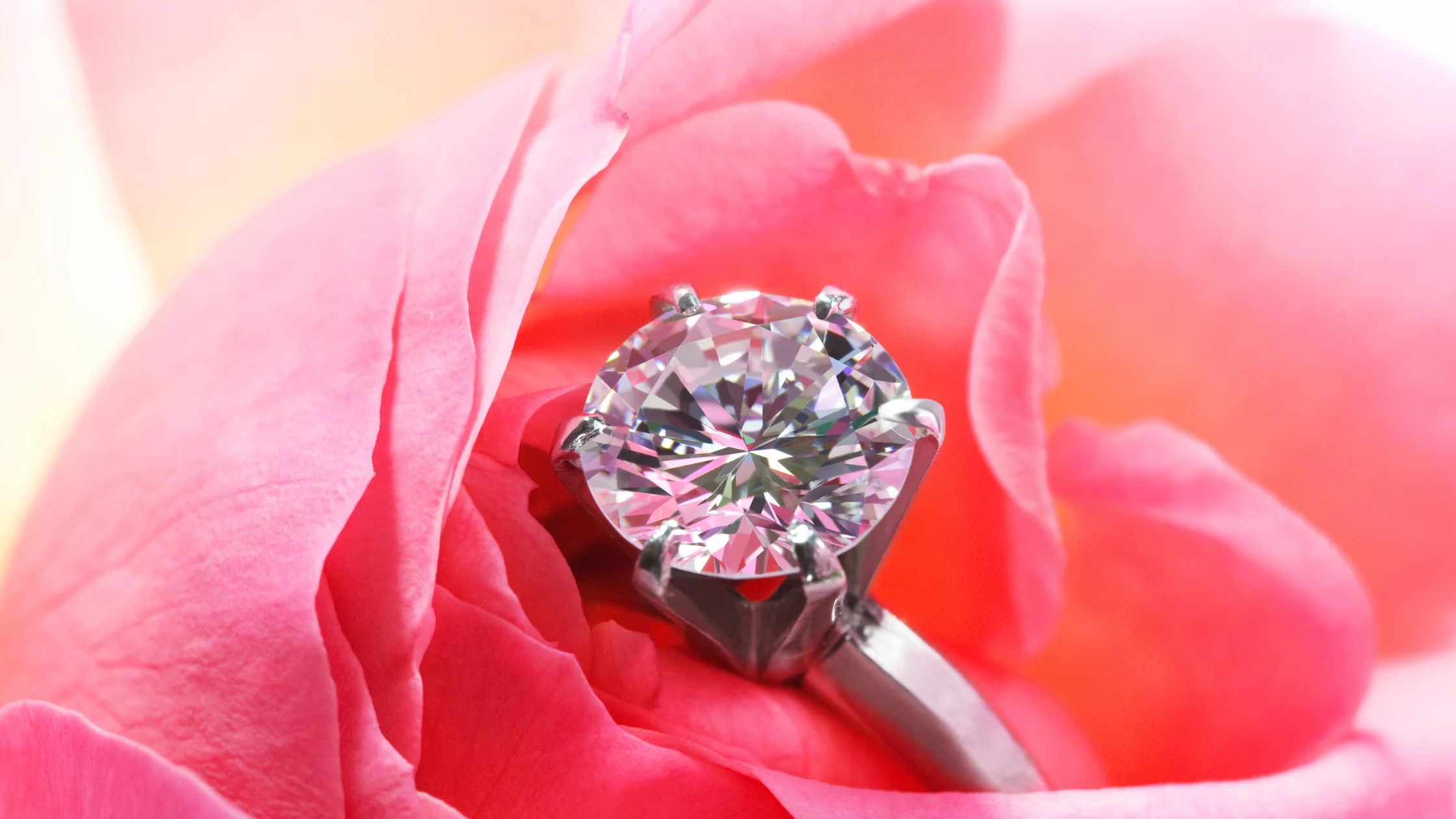 Read article: How To Choose A Diamond Ring Setting