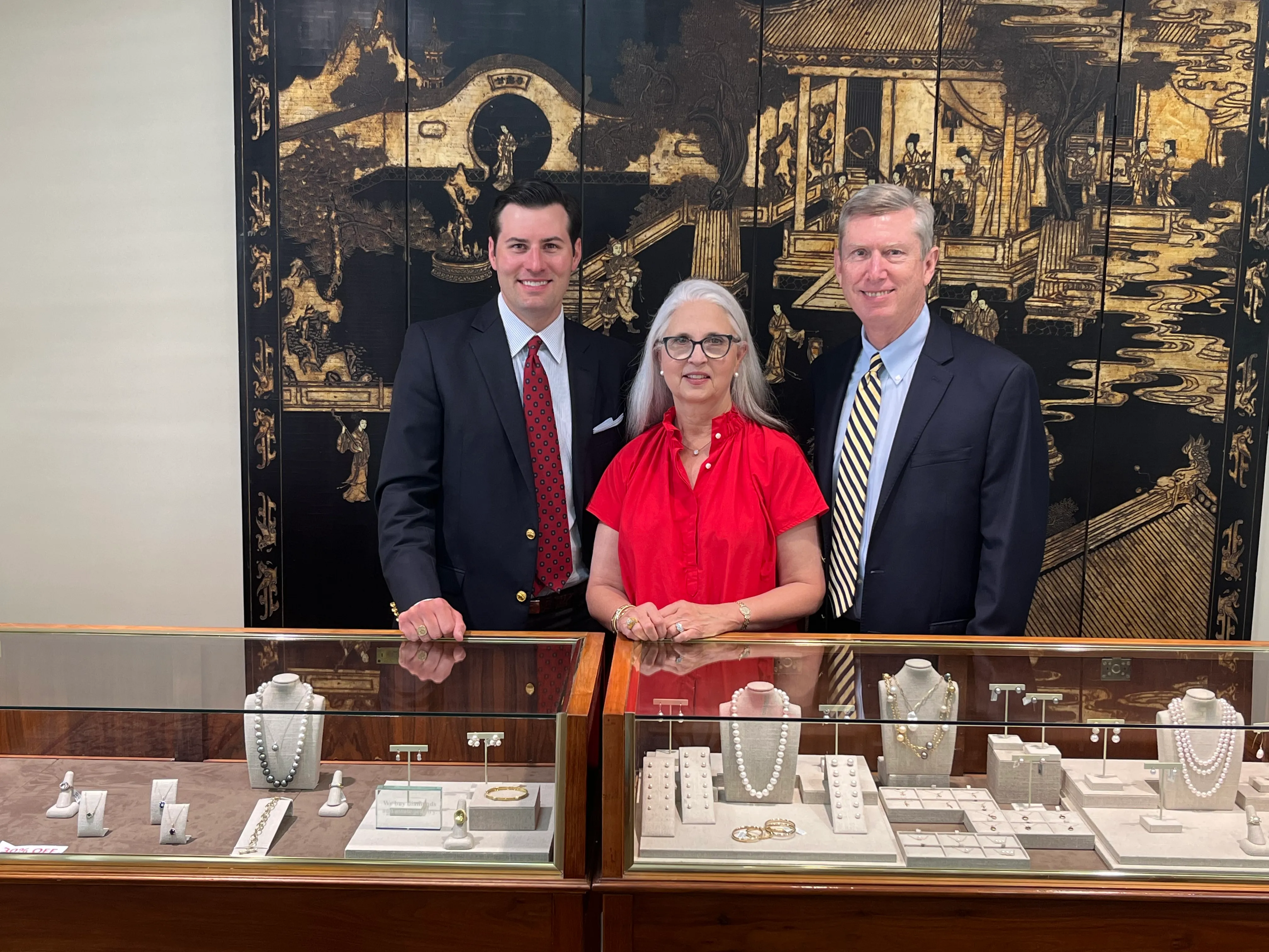 About Us We are a family-operated, full-service jewelry store. Our inventory is composed of fine jewelry with diamonds, colored 