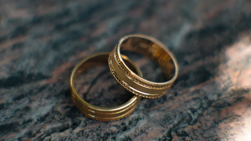 Read article: Men's Gold Rings: Stylish & Unique Top Picks