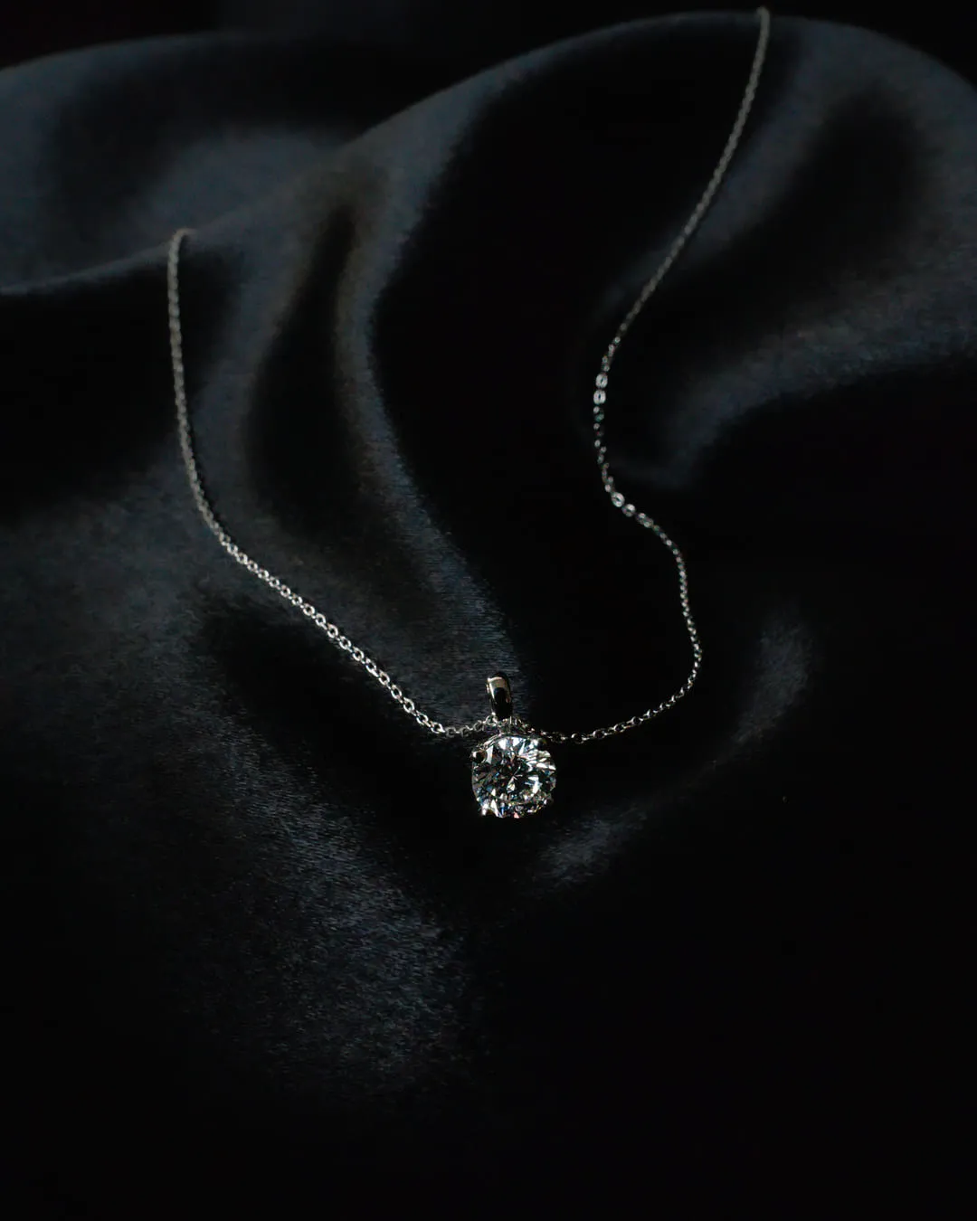 The Rise of Lab Grown Diamond Necklaces