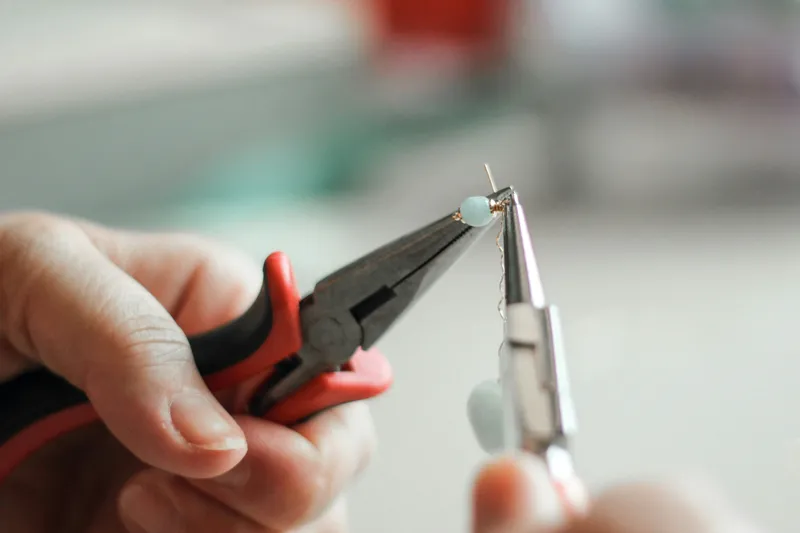 Read article: Jewelry Repair Red Flags: 7 Signs You Need Help Now