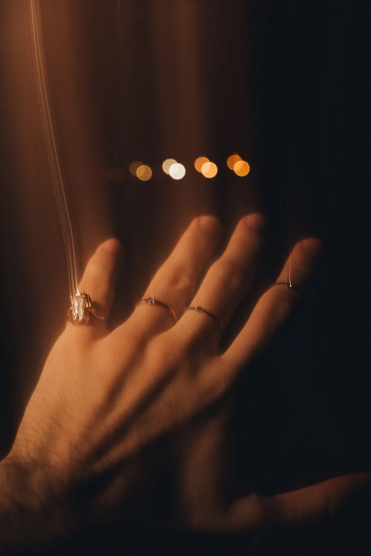 East West Engagement Ring Trend: Why It’s Everywhere