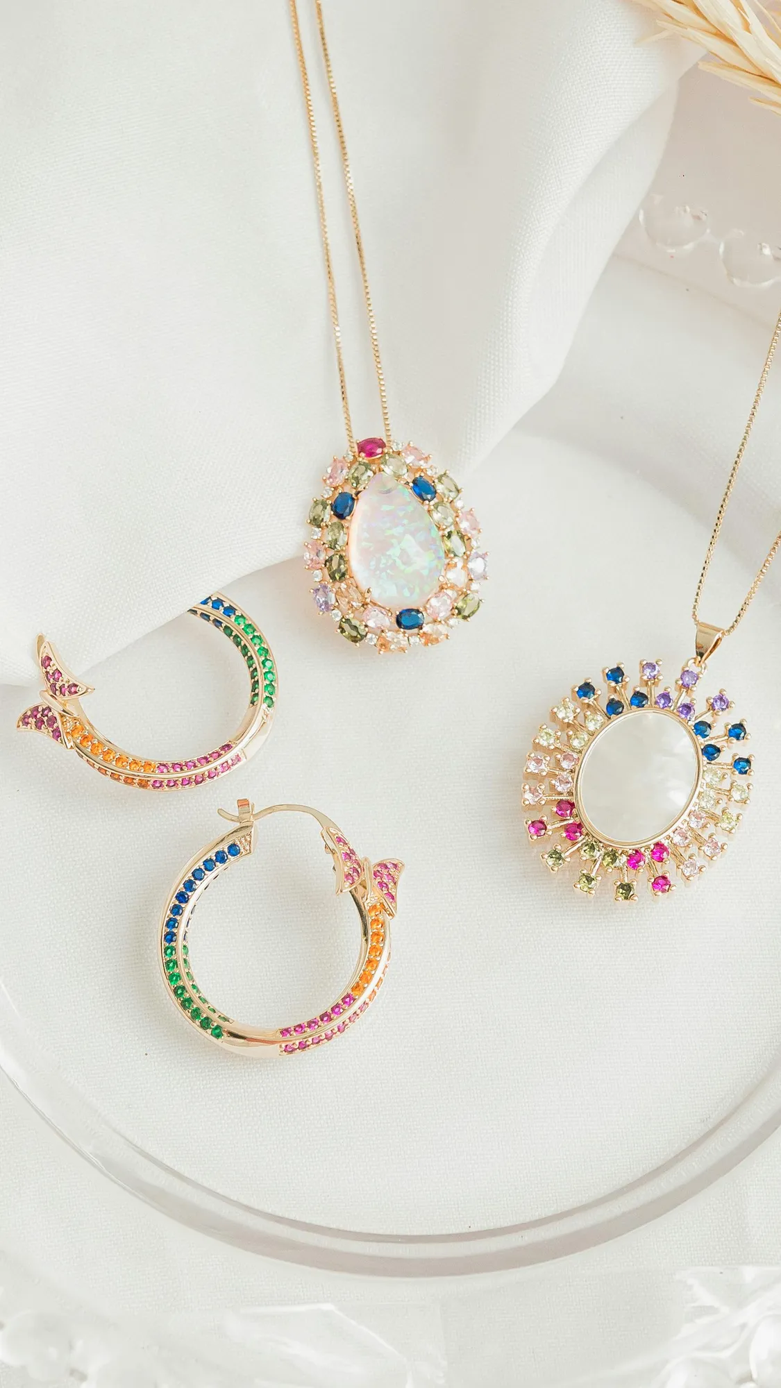 Opal Jewelry Meaning: The Magical Gemstone That Changes with Light