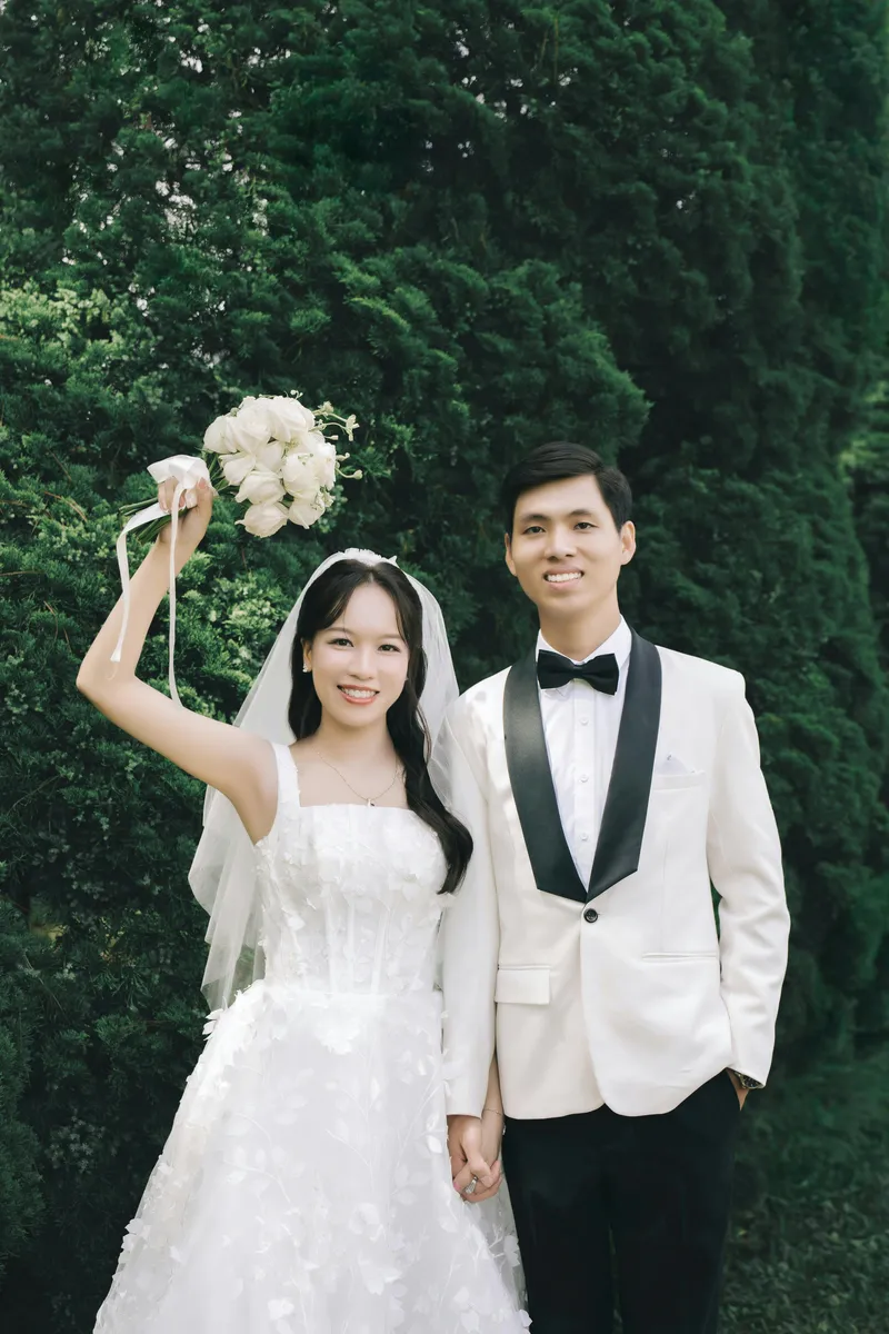 Read article: Promise Ring vs Engagement Ring: Key Meanings & Differences