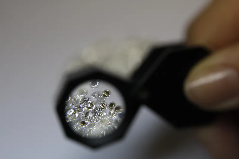 Read article: Lab Grown Diamond Color and Clarity: Best Value