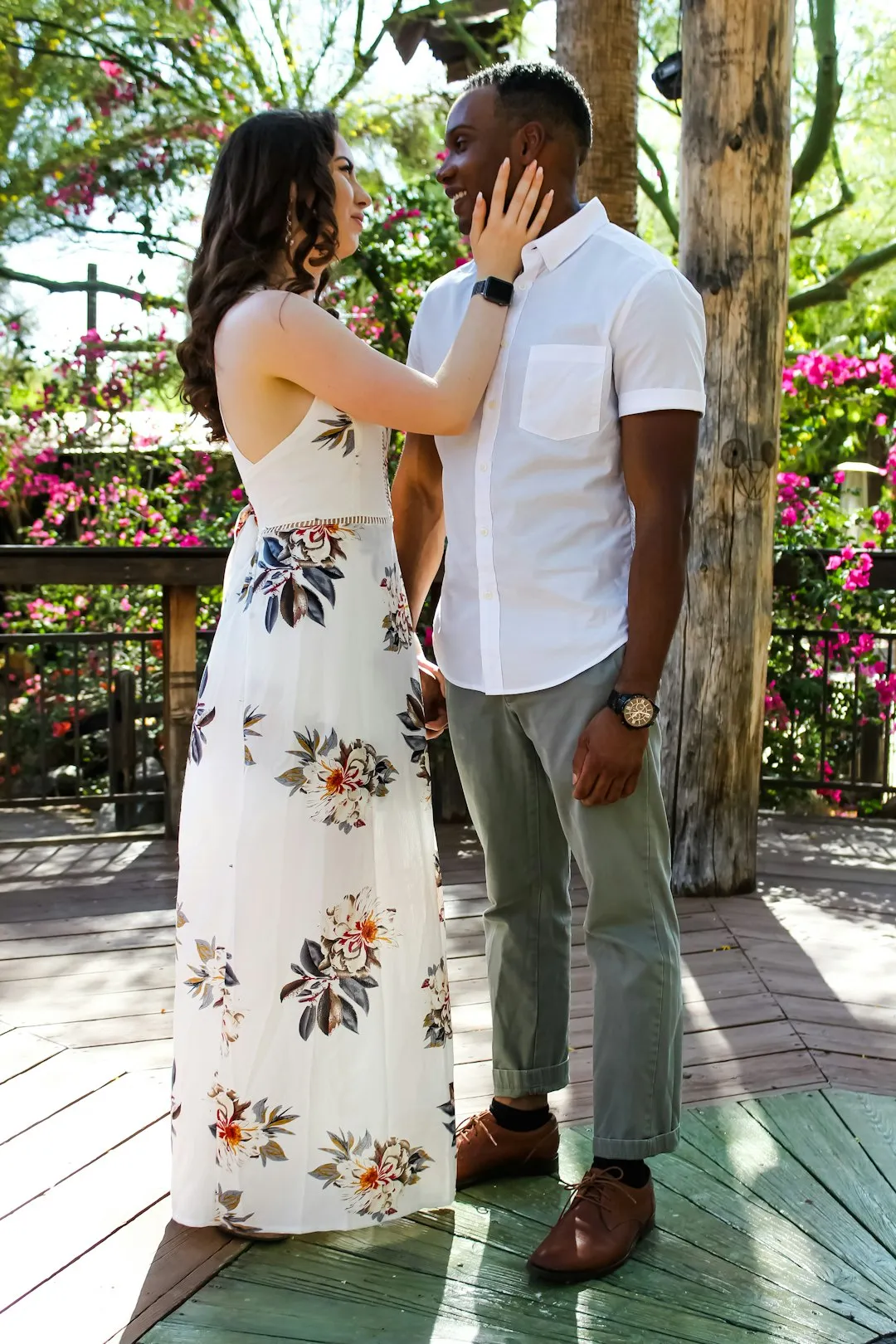 Read article: Guide to Buying Engagement Rings in Phoenix: Insider Tips