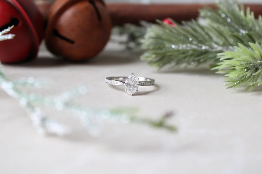 Expert Tips & Inspiration: Design Your Custom Engagement Ring