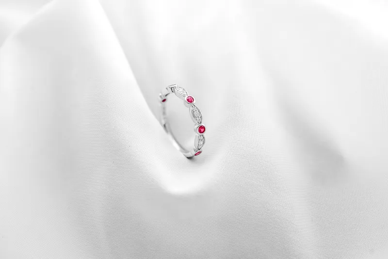 Read article: When to Upgrade Your Engagement Ring & Top Options