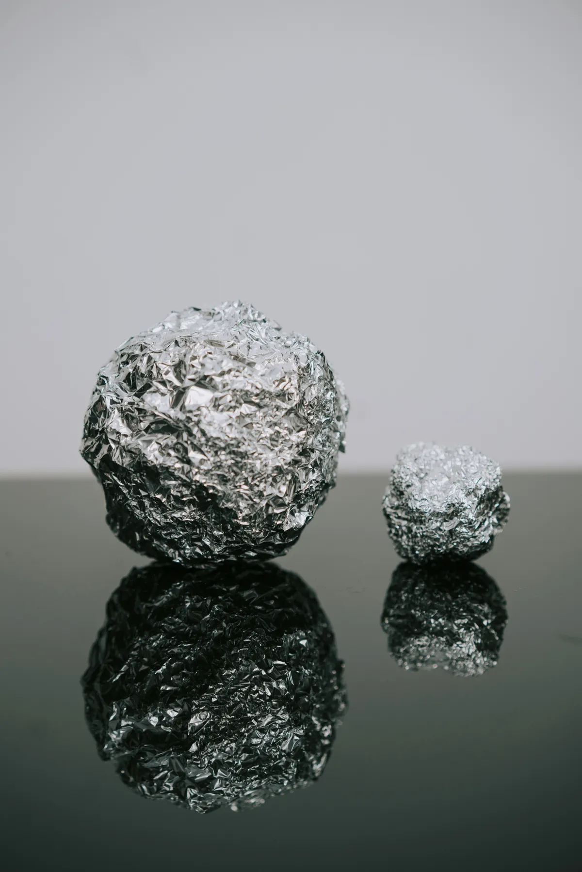 Rhodium vs. Platinum: The Ultimate White-Metal Showdown for 2025 Rings