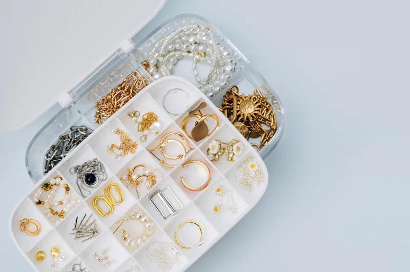 Read article: How to Travel With Your Jewelry this Summer