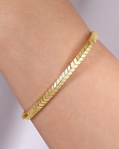 Shop Gold Bracelets at Raleigh Diamond Fine Jewelry Raleigh, NC
