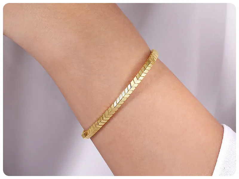 Shop Gold Bracelets at Raleigh Diamond Fine Jewelry Raleigh, NC
