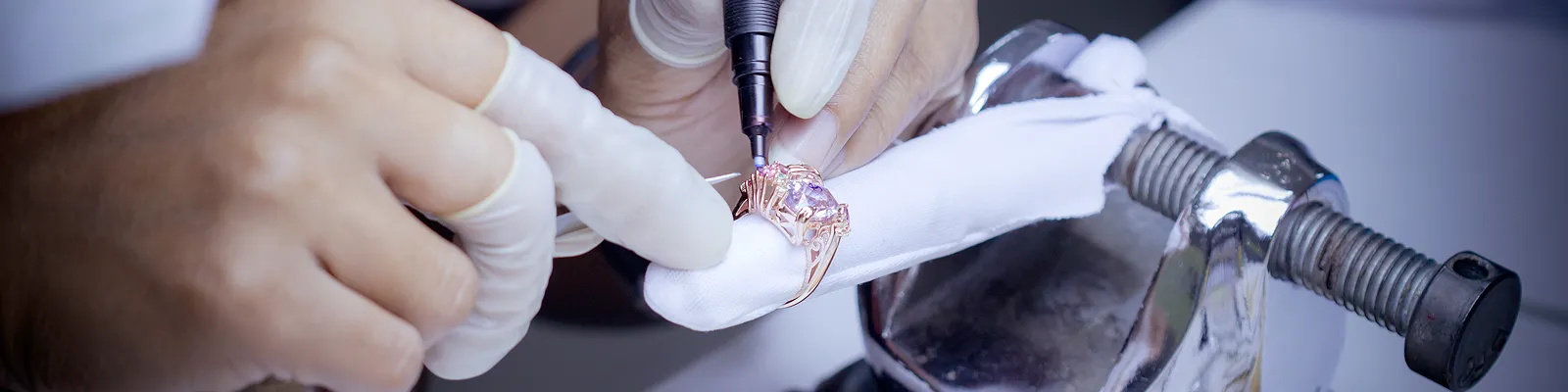 Raleigh Diamond Jewelry 
Services