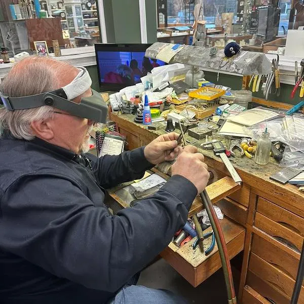 Read article: Professional jewelry repair Southern Maryland