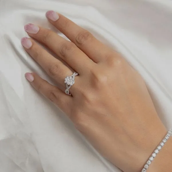 shop lovebright diamonds at Robert Irwin Jewelers