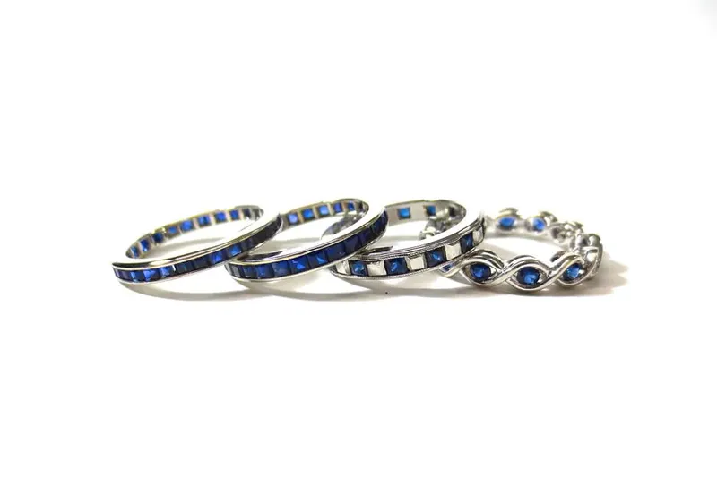 Read article: The Everlasting Allure of Eternity Bands