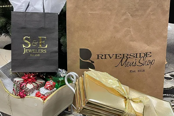 Learn about Complimentary Gift Wrapping image