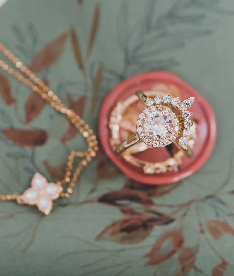 Read article: Wedding Jewelry Trends 2023