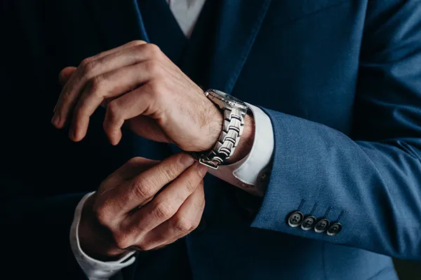 Learn about Watch Band Services image