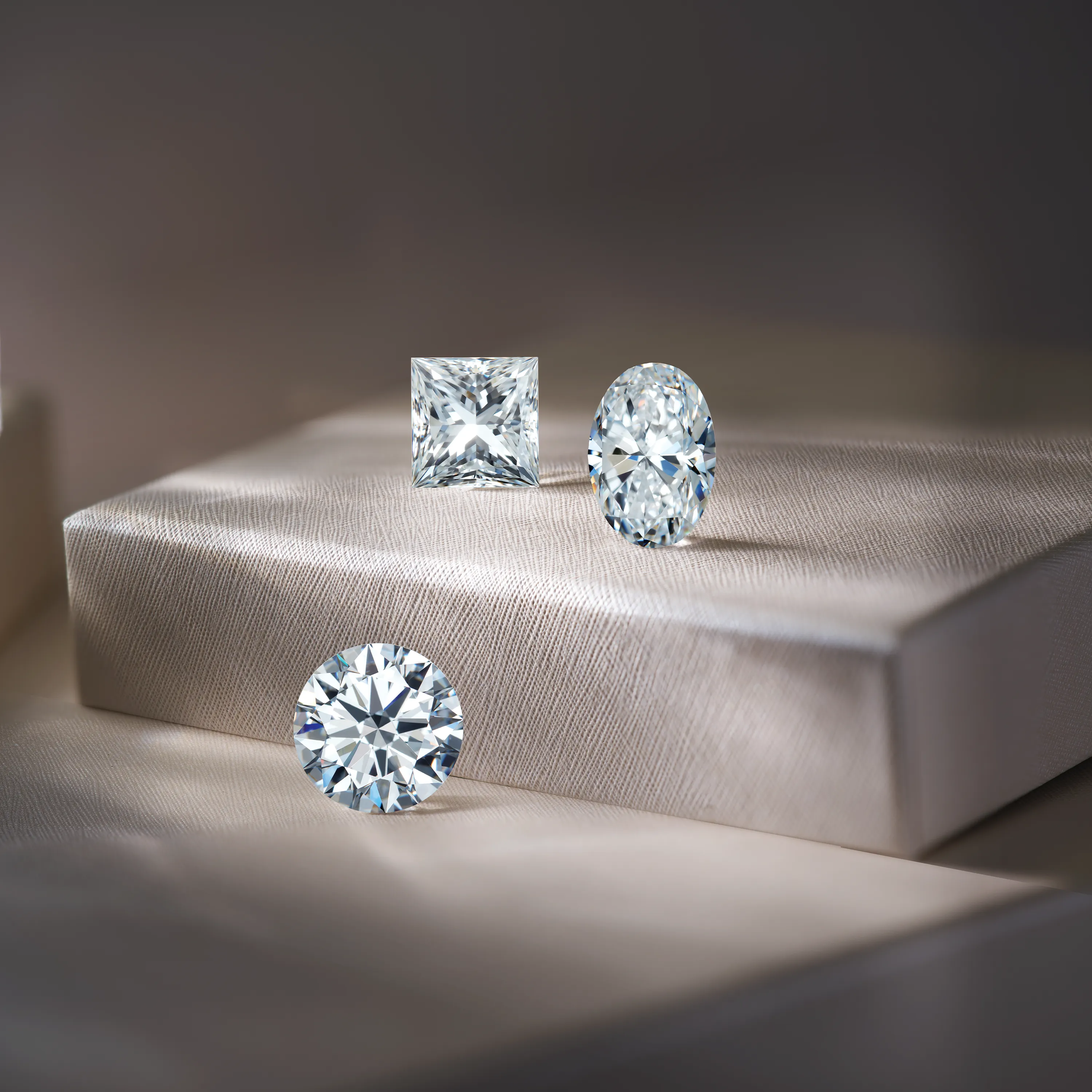 Diamonds for Your Ring Select the diamond that tells your story — brilliant center stones chosen with care, ready for your for