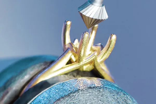 Learn about Tip & Prong Repair image