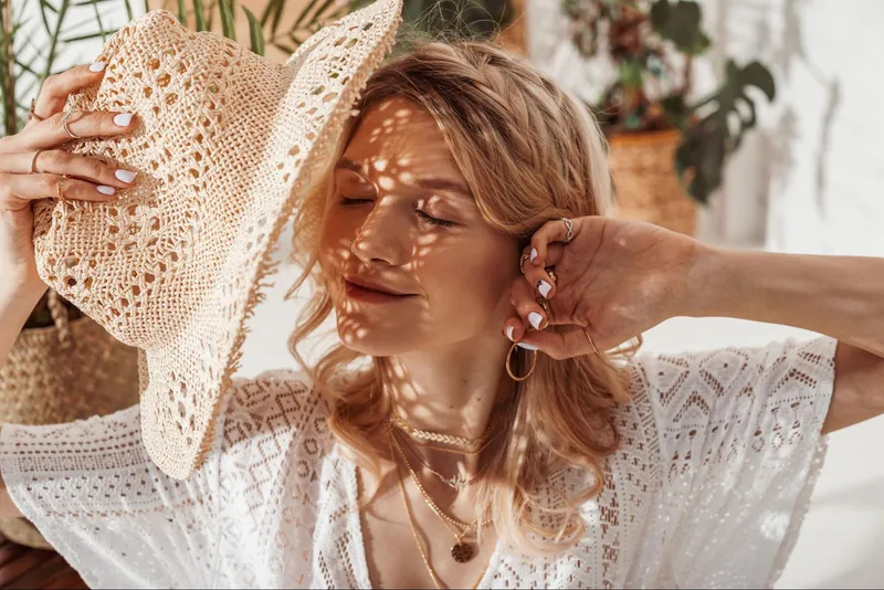 Read article: Necklace Layering: How To Pull Off This Trendy Look