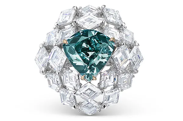 The Ocean Dream Sets Blue-Green Diamond Record in 20-Minute Bidding War