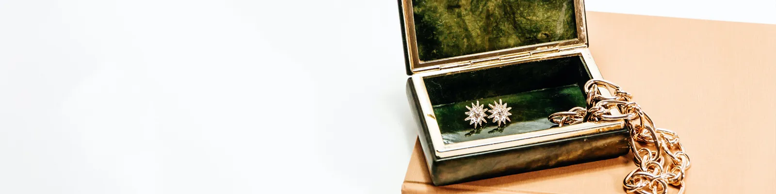 About Us Take a look at the history of Simon Jewelers and learn about how we got to where we are today. Simon Jewelers High Point, NC