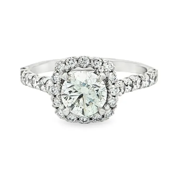 Tom and Mindy's engagement ring