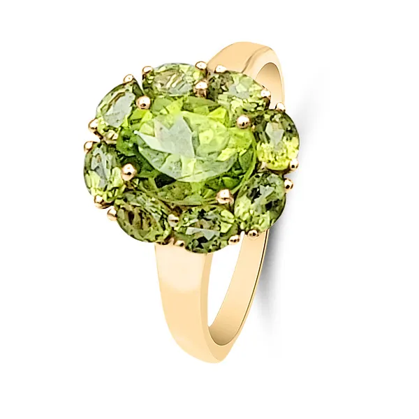 Bloom of Beauty, Retro Era 14K Peridot Ring Yellow 14 Karat, Retro Era, Flower Fashion Ring Size 8 With 3.50Tw Peridot, 3.2g. $4