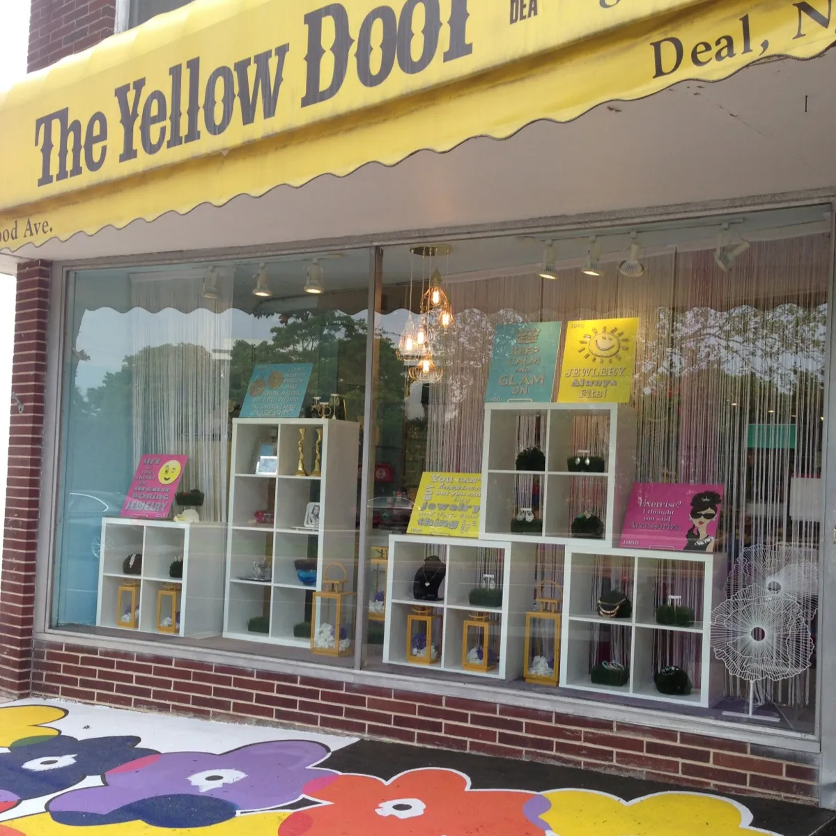  The Yellow Door in Deal, NJ, which Sallee Bijou opened in 1977 in partnership with Beatrice Esses The Yellow Door Brooklyn, NY