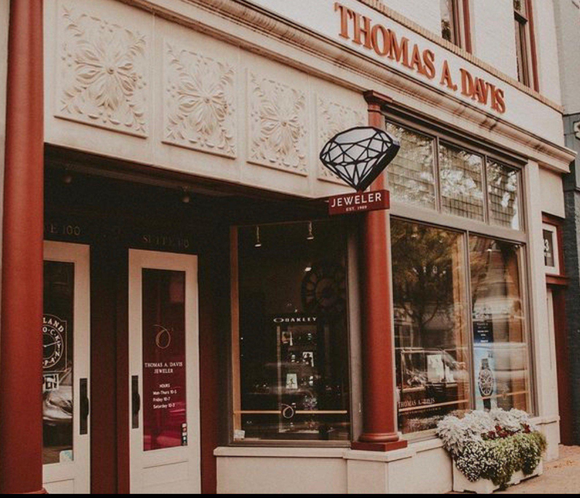 Location & Hours  Thomas A. Davis Jewelers Holland, MI