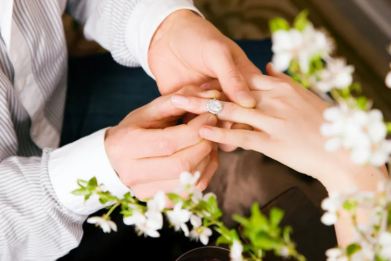 Read article: Finding "The One ": It's Not at a Big-Box Jewelry Store