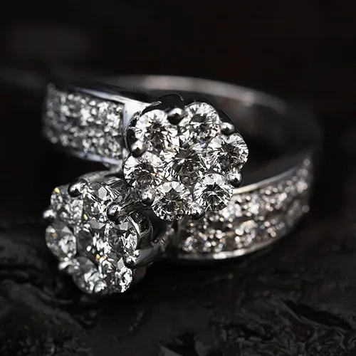 Rings We create the finest rings that are impeccable. Every ring is designed and crafted to create a ‘WOW’ factor. The Plumb