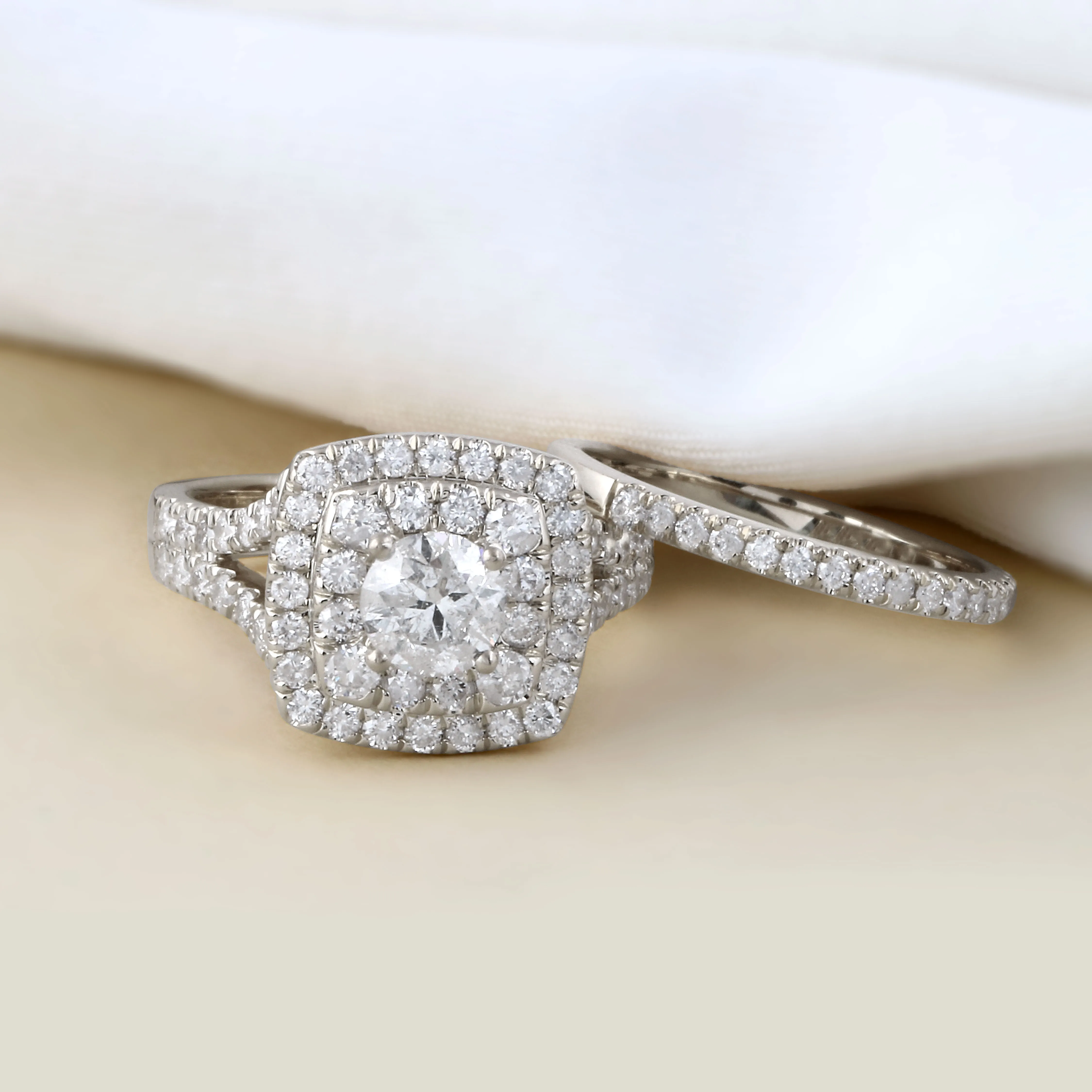Superior Quality and Craftsmanship With a dedicated sales and product development team, H.K. Designs makes jewelry for a variety of Clients & Customer bases. Clients are segregated on the basis of their type of business or distribution channel and designs are offered based on their respective country trends and preferences. The Plumb Club CHARLOTTE, AL
