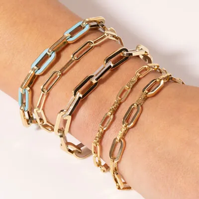 Your Source For Gold Royal Chain's gold jewelry selection is responsive to the latest trends. From classic to fashion-forward, our assortment is what's new, what's next, and what's forever. With our 24-hour turnaround, you can count on replenishing your store's inventory when you need it the most. The Plumb Club CHARLOTTE, AL