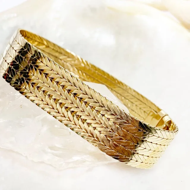 Read article: We Buy Gold: Why More People Are Choosing Masterpiece Jewelers