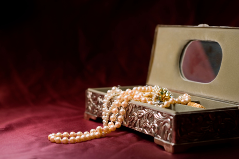 Estate Jewellery - We BUY and SELL!