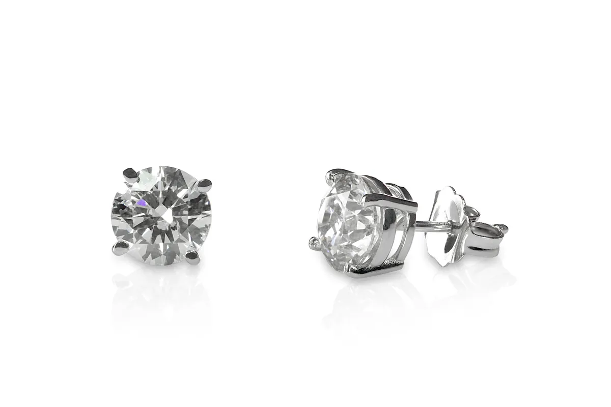 Trade In & Trade Up: the Amazing Value of Diamond Studs