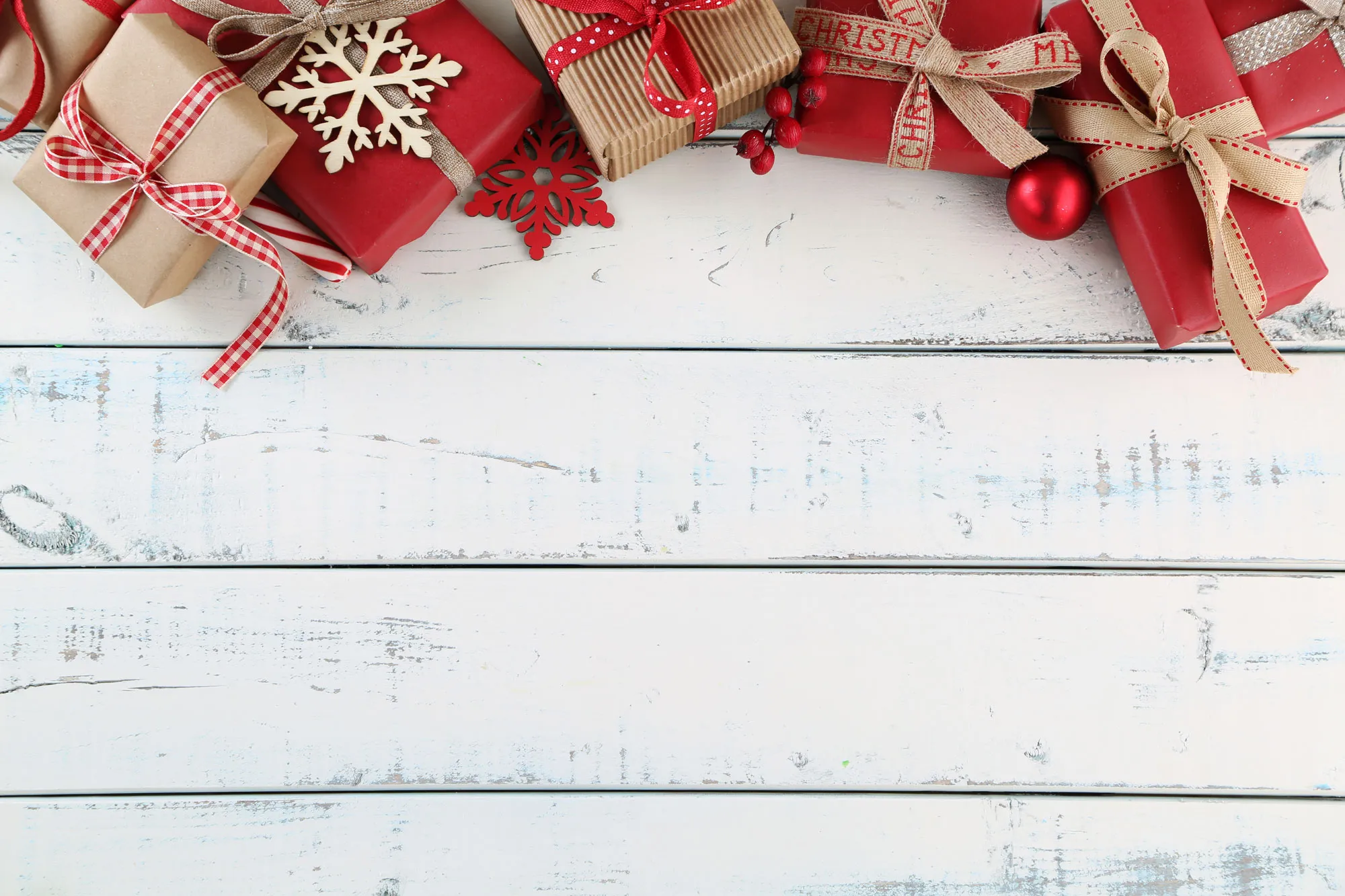 Perfect holiday and Christmas gifts for the whole family at Hingham Jewelers