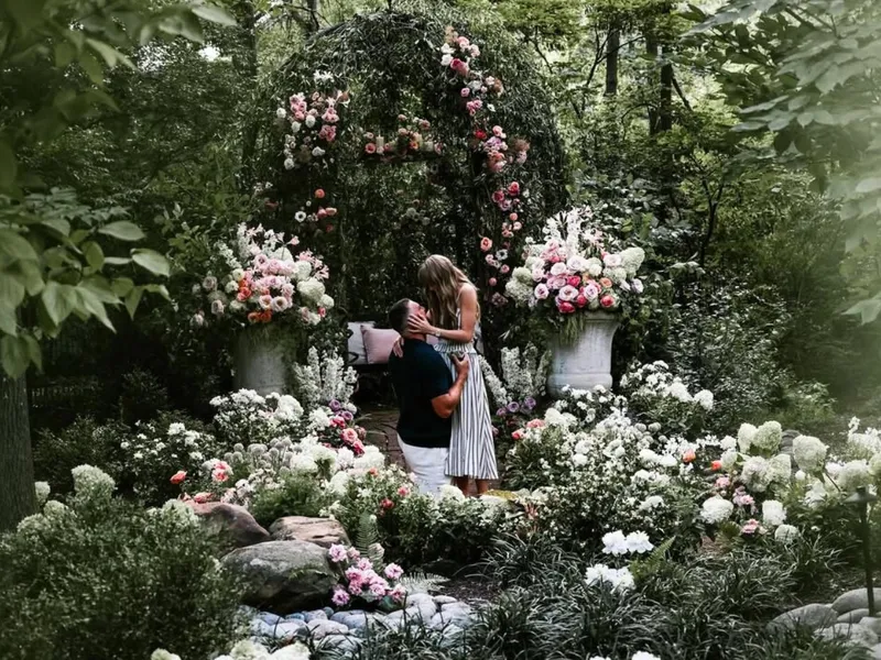 Read article: 5 Engagement Ring Trends for 2026, Inspired by Taylor Swift