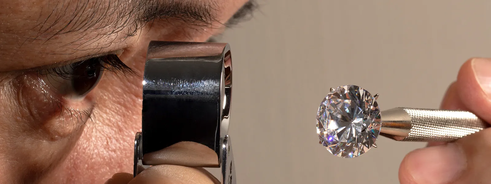 Jewelry Appraisals Dedicated ● Experienced ● Accurate ● KnowledgeableServing Snellville, Lawrenceville, Gwinnett, Atlanta and the Southeast with the highest standards since 1985 Van Adams Jewelers Snellville, GA