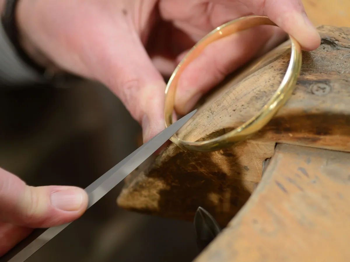 Selecting the Perfect Fit: Custom Bracelet Sizing