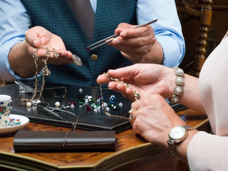 Read article: Insuring Your Custom Jewelry: What to Know