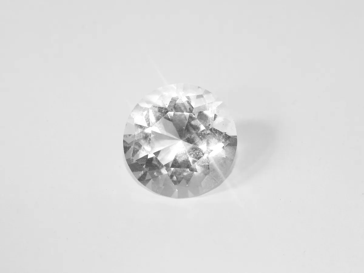 Round brilliant cut loose diamond.