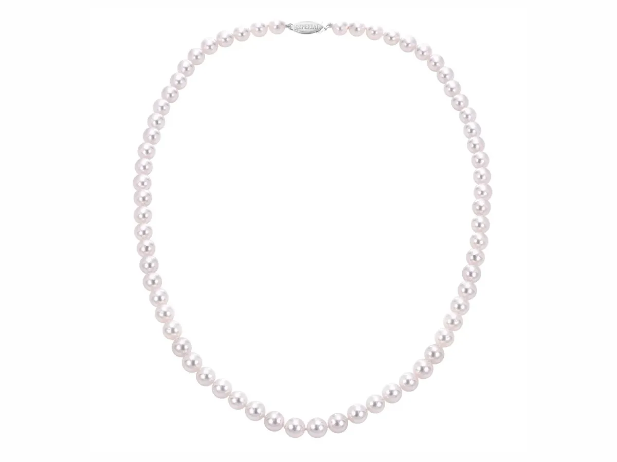 Classic white pearl necklace.