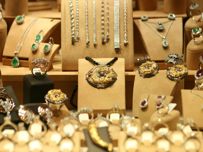 Read article: Birthstone Bridal Jewelry: Adding a Personal Touch to Your Wedding Day
